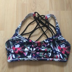 Lululemon Free to Be Bra